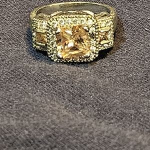 Elegant Sterling Silver Citrine Ring Size 8